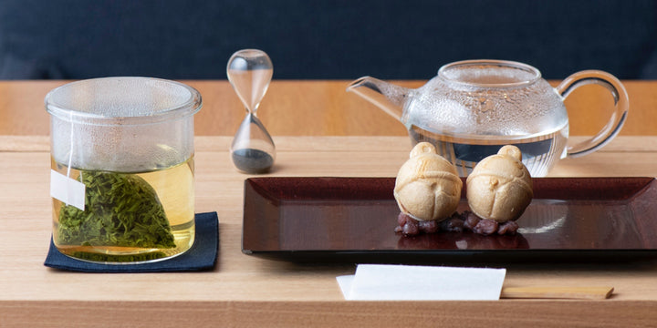 福岡を代表する和菓子店「鈴懸」と季節のお菓子と茶をご提案してまいります