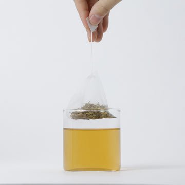 Pine / Roasted tea + pine needles, lemongrass tea bag