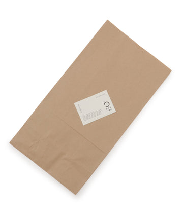 紙袋とシール（横21cm × 縦40cm ）